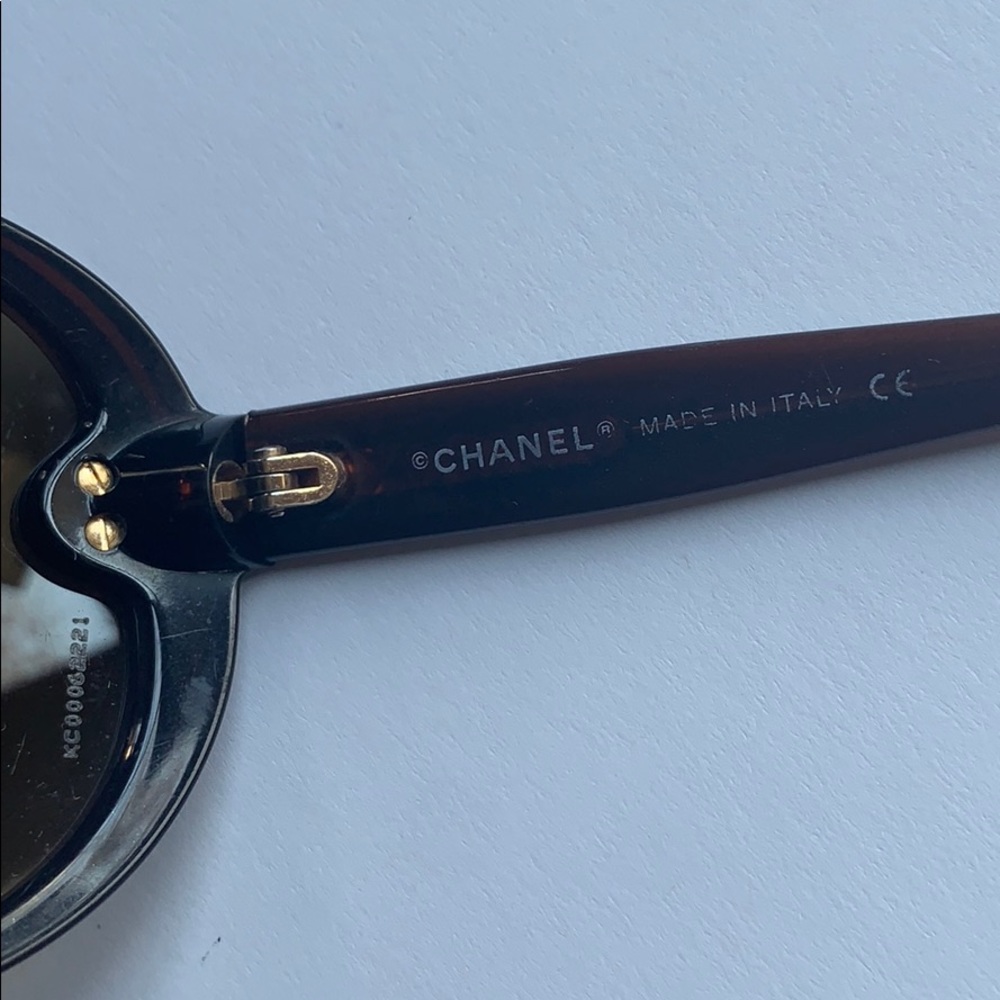 Vintage CHANEL shield Sunglasses Circa 2005 - Picture 10 of 15